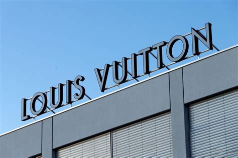 louis vuitton preiserhöhung 2016|LVMH : 2016 record results .